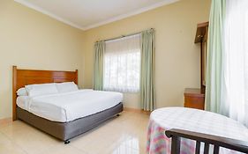 Urbanview Hotel Cendrawasih Lahat By RedDoorz